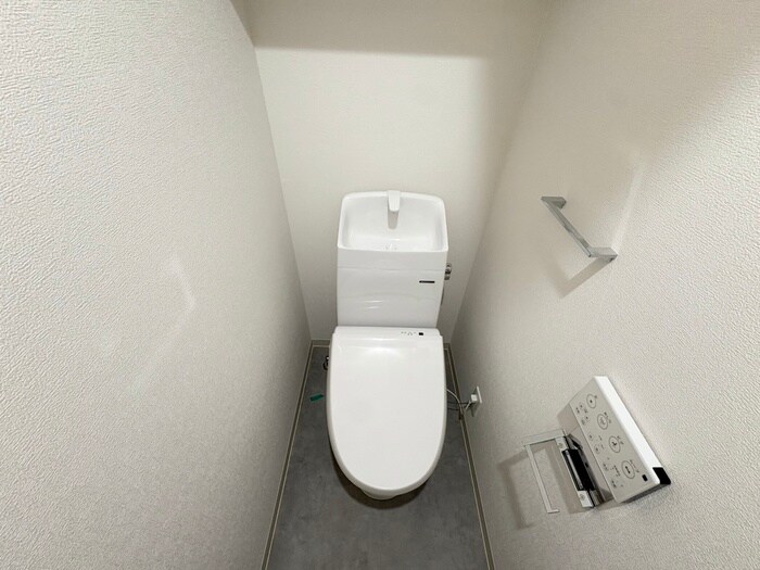 物件内観写真11　(トイレ)