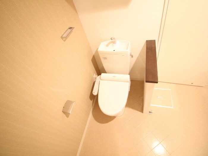 物件内観写真12　(トイレ)