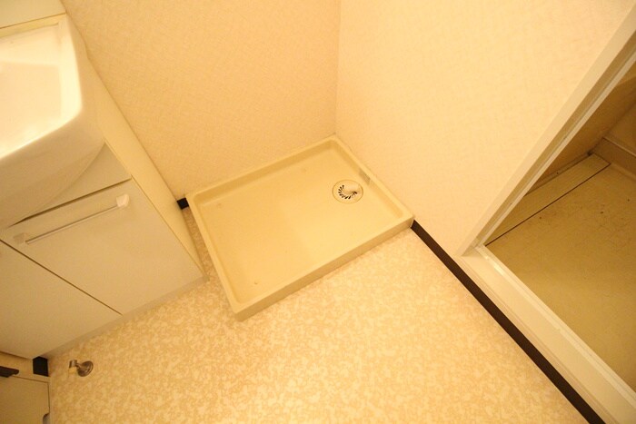 物件内観写真17　(洗濯機置場)