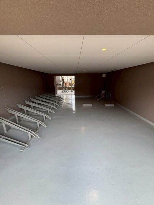 物件外観写真5　(駐輪場)