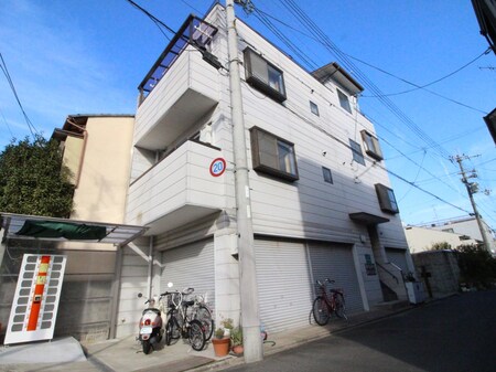 川那部マンション外観写真
