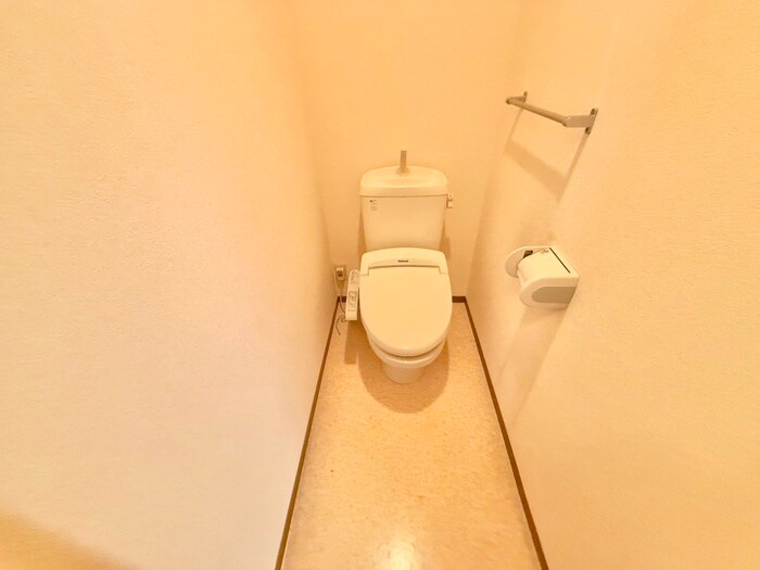 物件内観写真15　(トイレ)