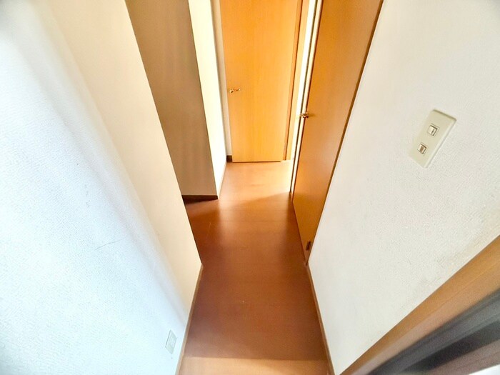 物件内観写真19　(廊下)