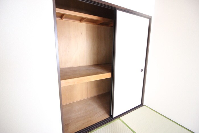 物件内観写真16　(収納)