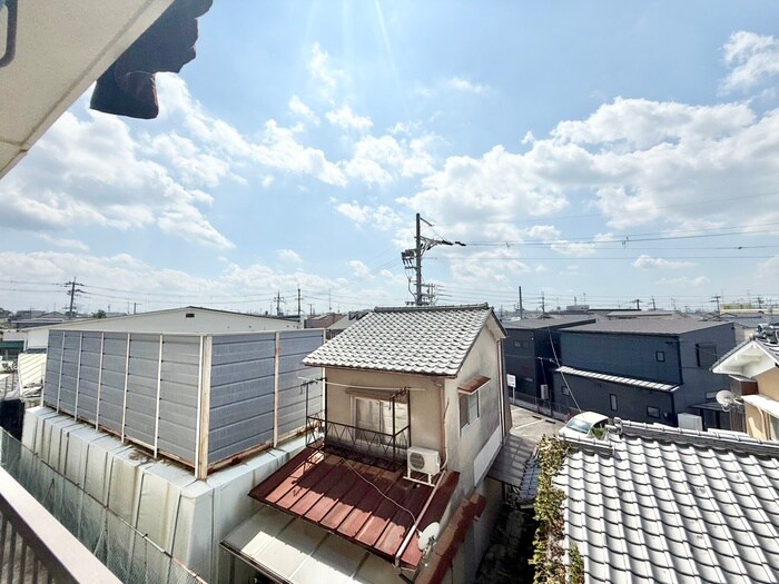 物件内観写真22　(室内からの展望)