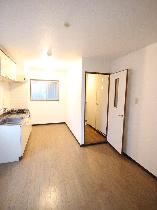 物件内観写真12　(居室)