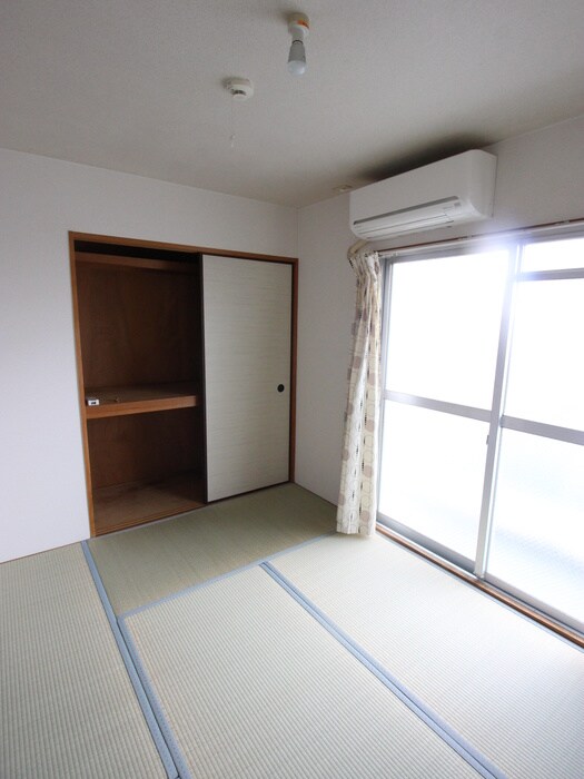 物件内観写真14　(居室)