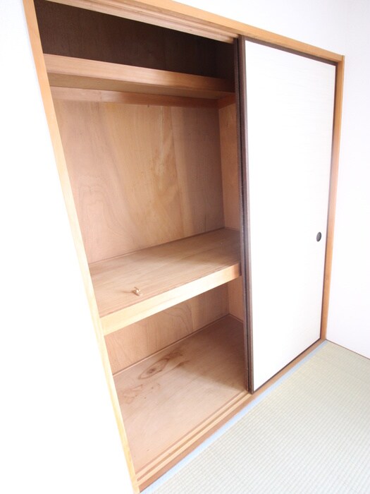 物件内観写真15　(収納)