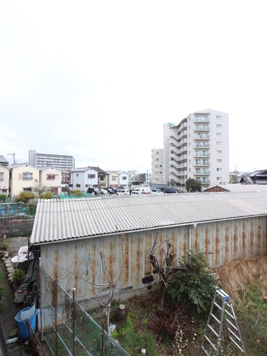 物件内観写真17　(室内からの展望)