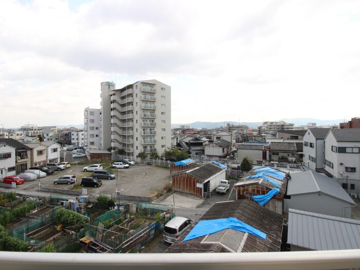 物件内観写真17　(室内からの展望)