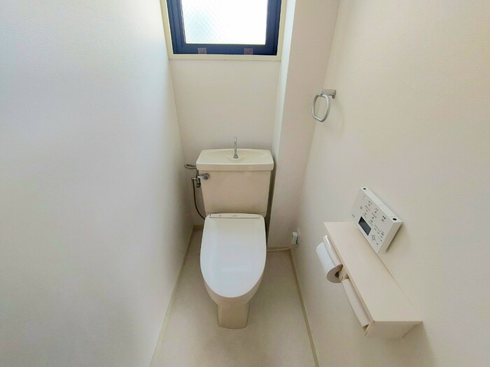 物件内観写真12　(トイレ)