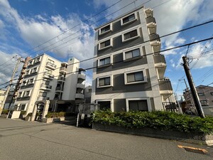 ツインカーサ外観写真