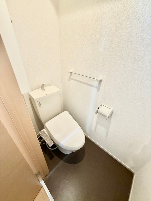 物件内観写真13　(トイレ)