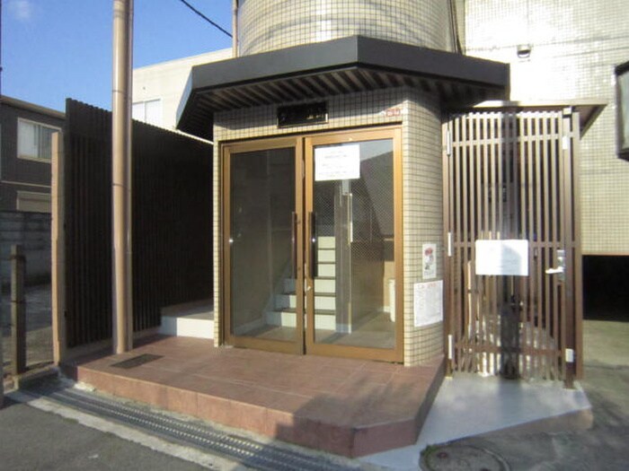 物件外観写真5　(駐輪場)