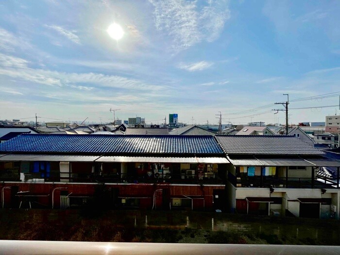 物件内観写真18　(室内からの展望)