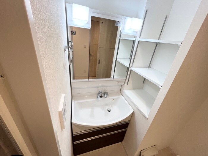 物件内観写真13　(洗面)