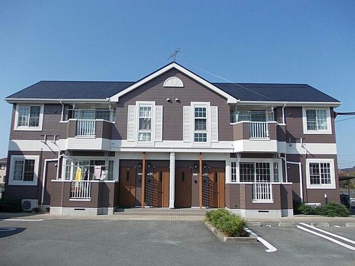 物件外観写真2　(エントランス部分)