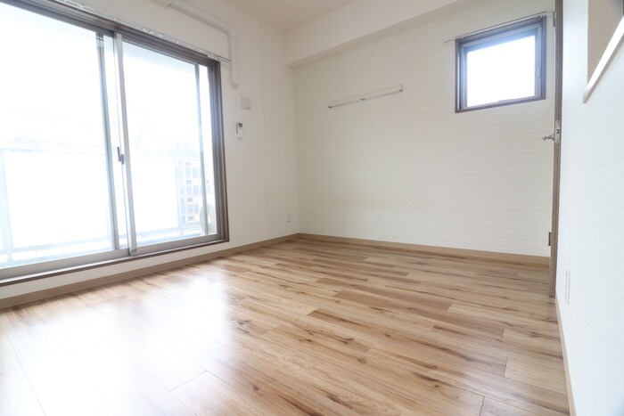 物件内観写真10　(居室)