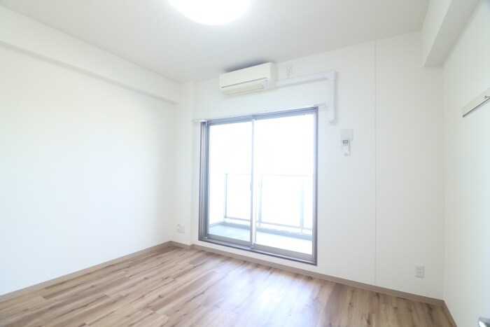 物件内観写真10　(居室)