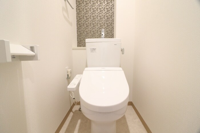 物件内観写真13　(トイレ)