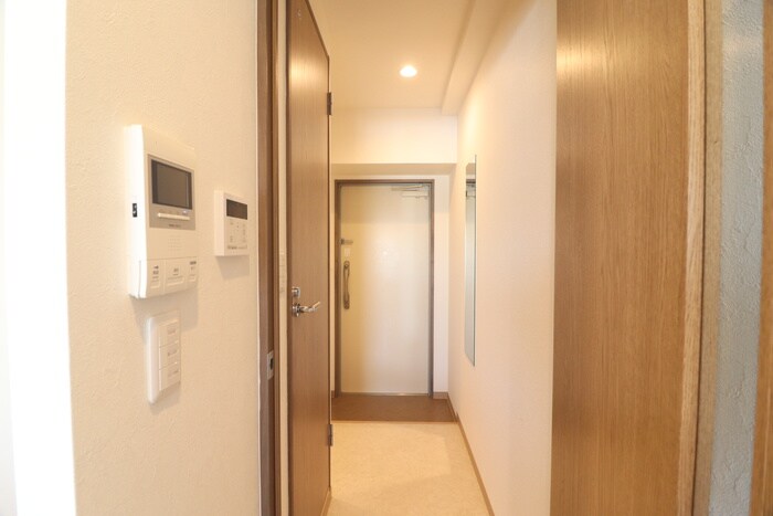 物件内観写真14　(廊下)