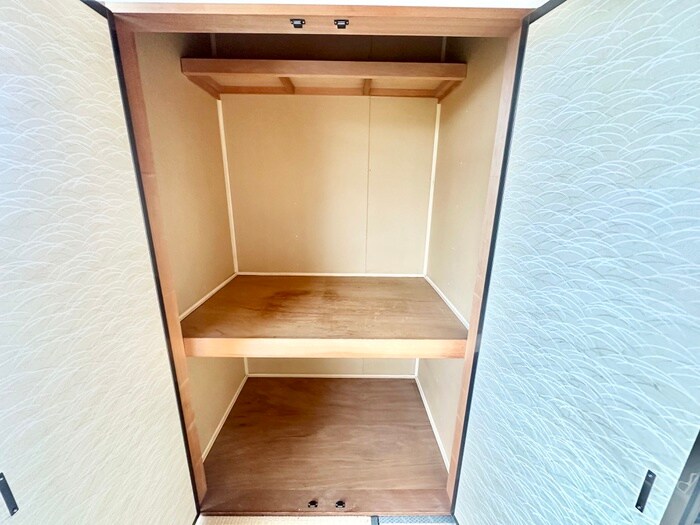 物件内観写真16　(収納)