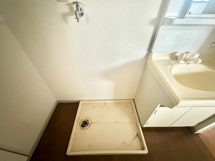 物件内観写真21　(洗濯機置場)