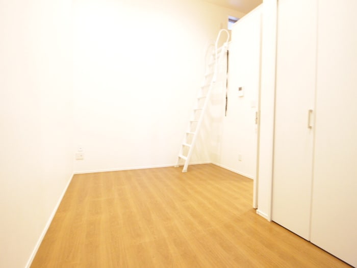 物件内観写真4　(居室)