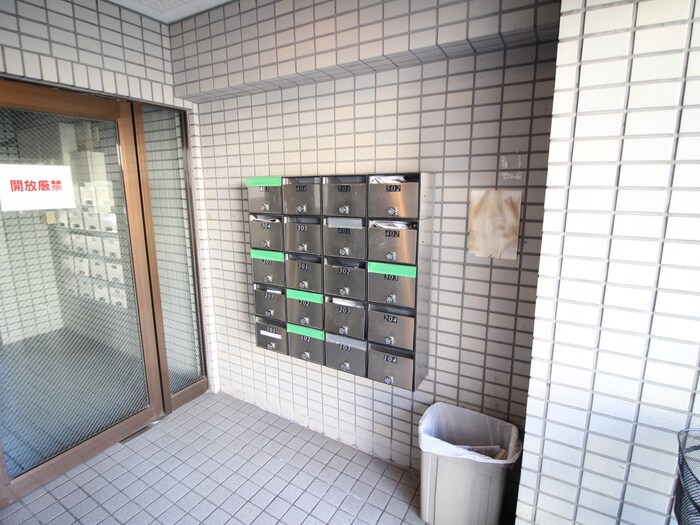 物件外観写真4　(建物設備)