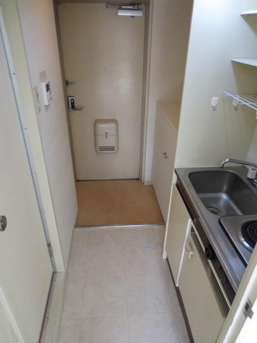 物件内観写真12　(廊下)