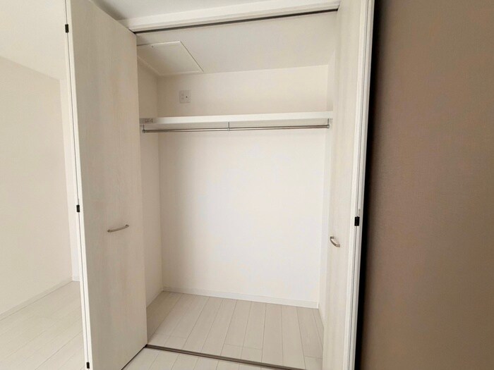 物件内観写真16　(収納)