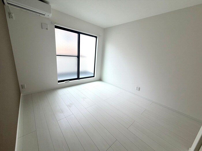 物件内観写真18　(居室)