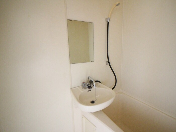 物件内観写真9　(洗面)