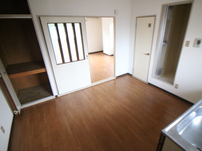 物件内観写真11　(居室)