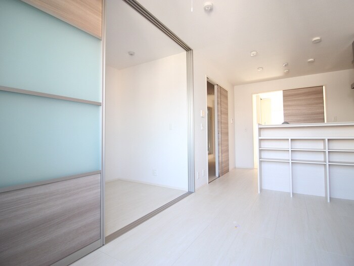 物件内観写真8　(居室)