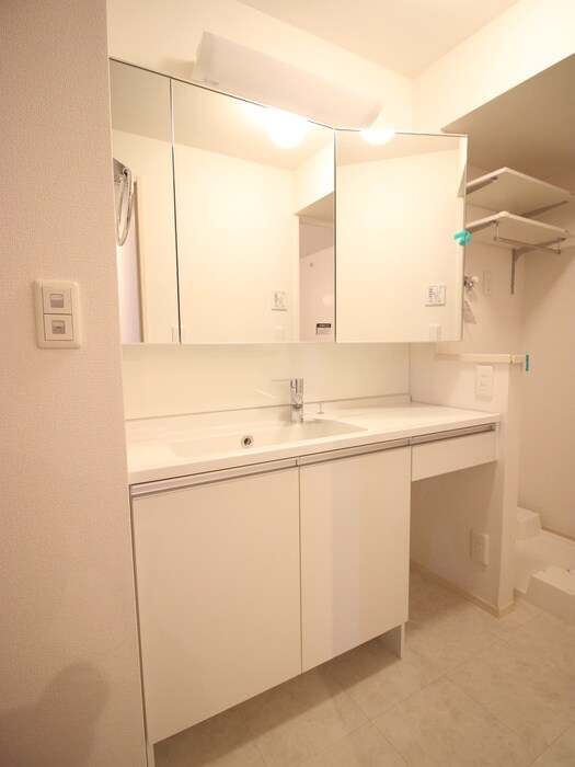 物件内観写真13　(洗面)