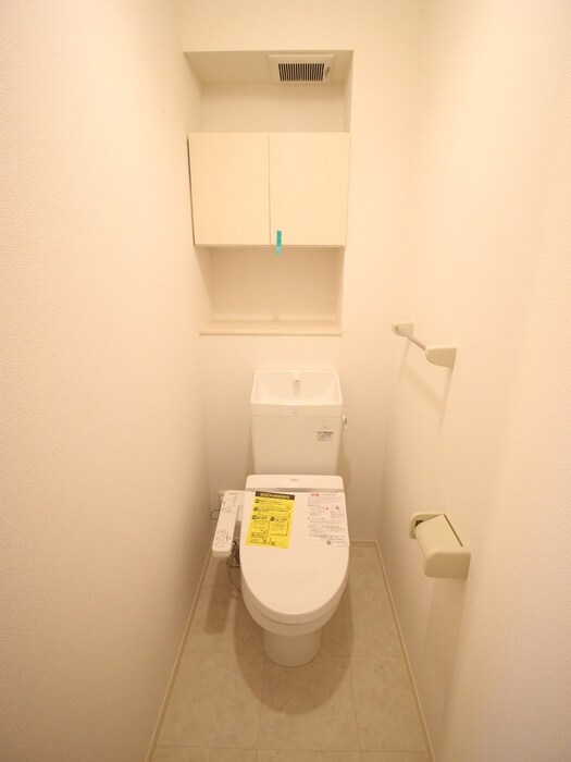 物件内観写真14　(トイレ)