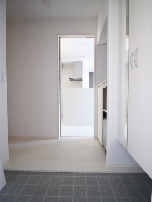物件内観写真17　(廊下)