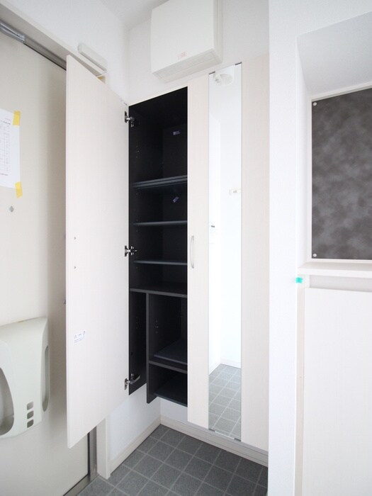 物件内観写真18　(靴箱)