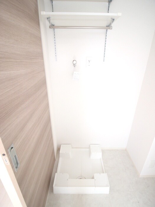 物件内観写真20　(洗濯機置場)