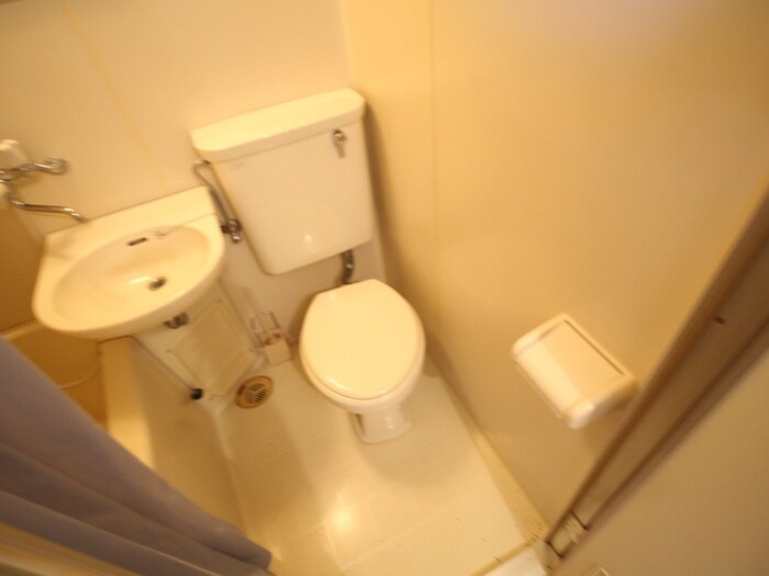 物件内観写真11　(トイレ)