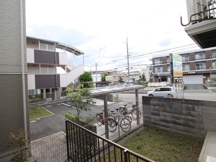 物件内観写真22　(室内からの展望)