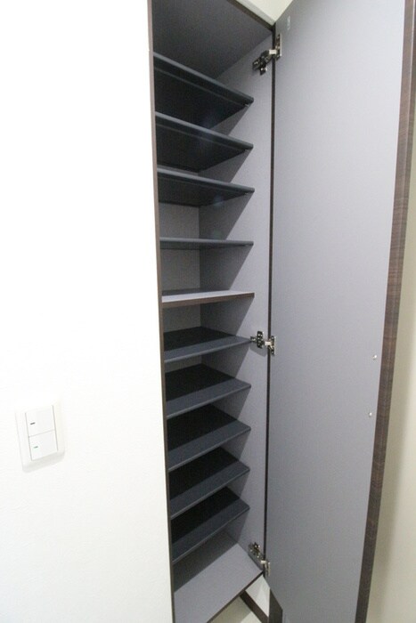 物件内観写真17　(靴箱)