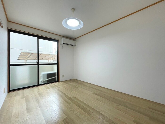 物件内観写真13　(居室)