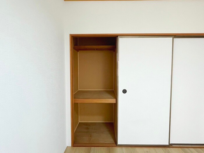 物件内観写真15　(収納)