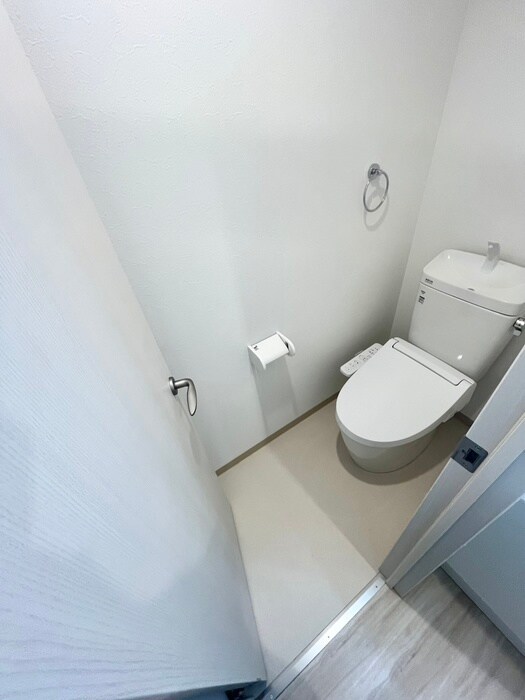 物件内観写真11　(トイレ)