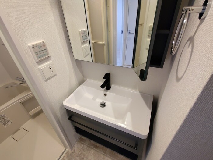 物件内観写真9　(洗面)