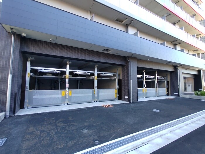 物件外観写真5　(駐車場)