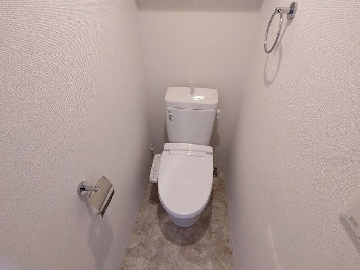 物件内観写真13　(トイレ)