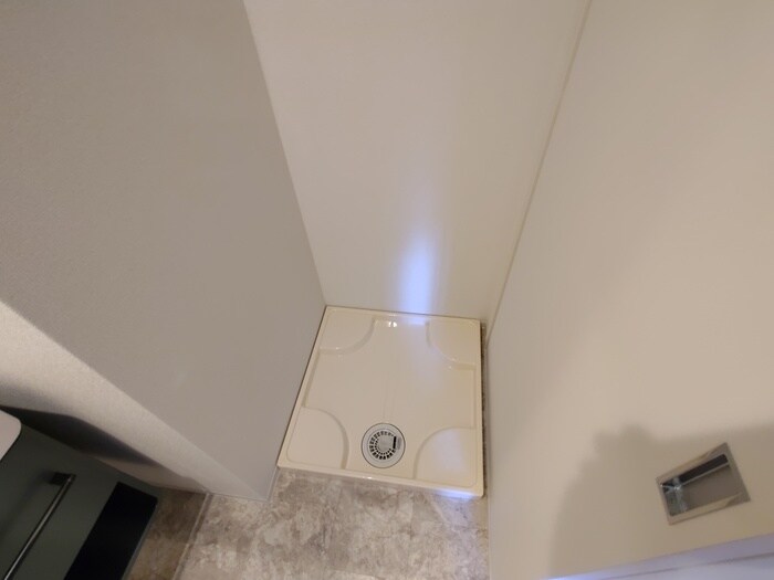 物件内観写真14　(洗濯機置場)